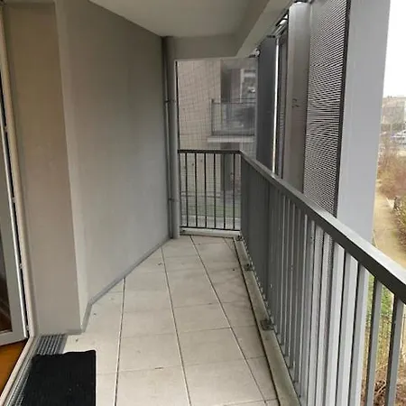 Apartment Joli Cocon Colombes